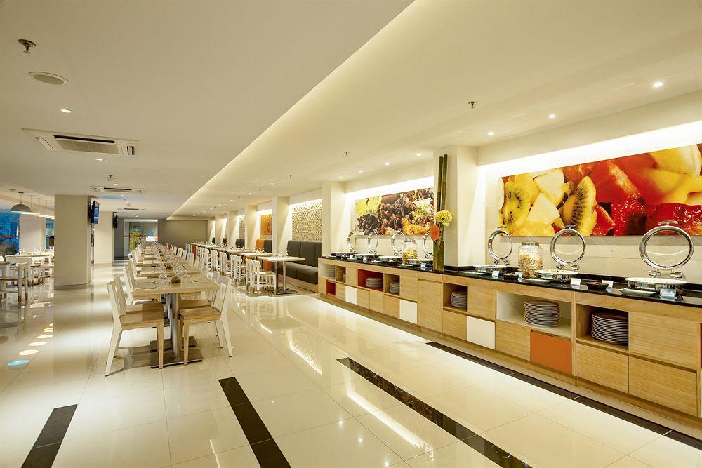Harris Hotel Seminyak Екстериор снимка