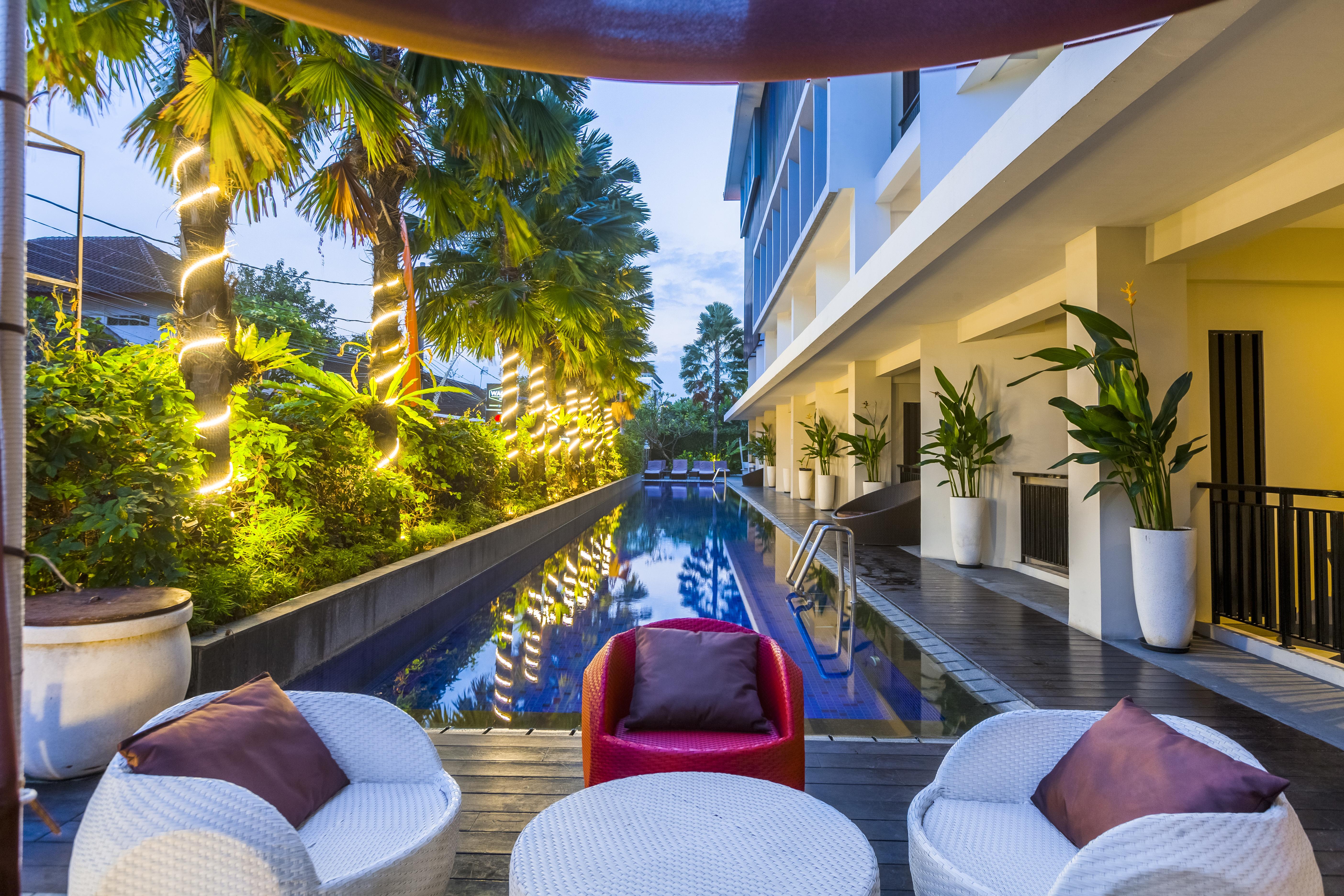 Harris Hotel Seminyak Екстериор снимка