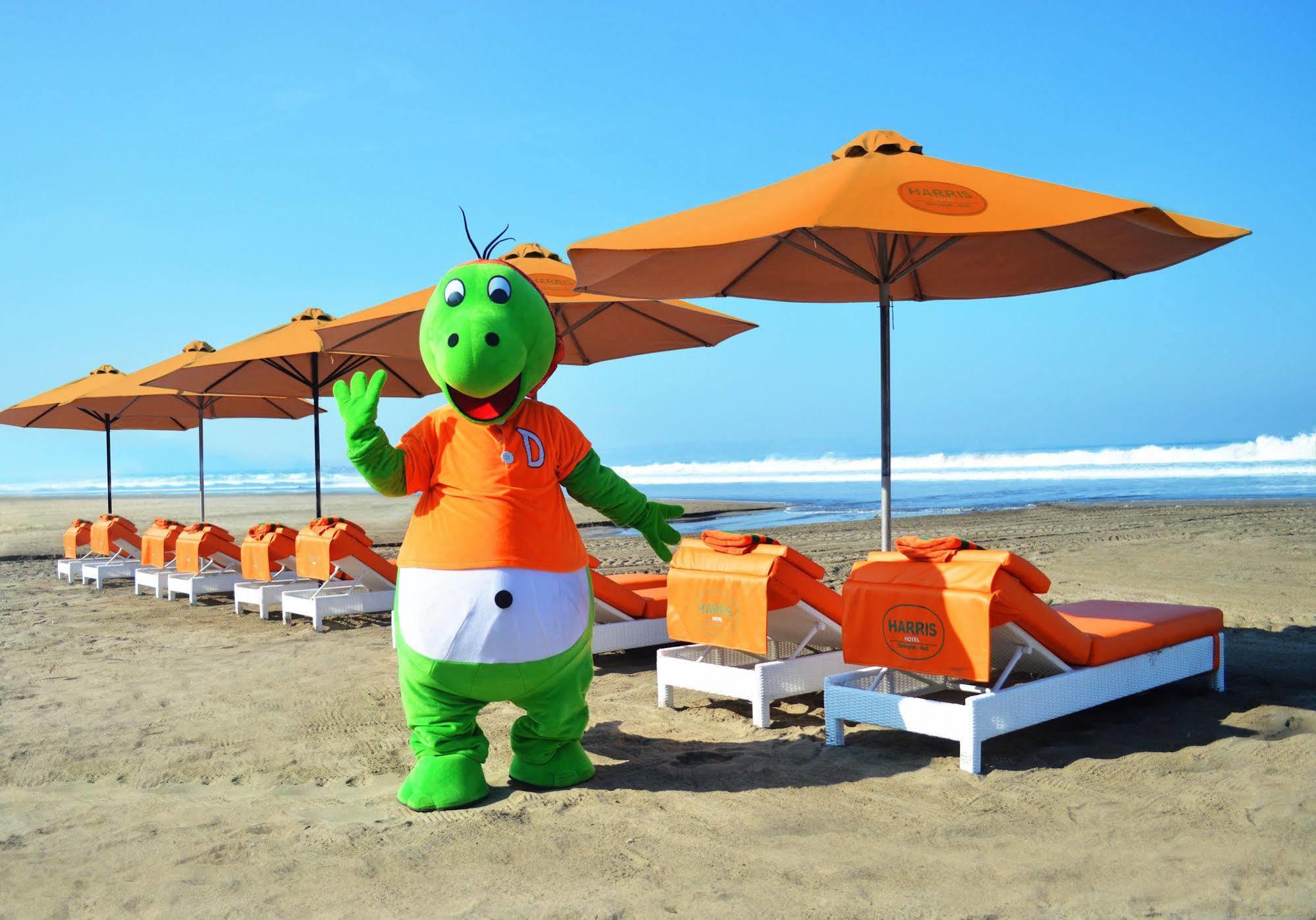Harris Hotel Seminyak Екстериор снимка